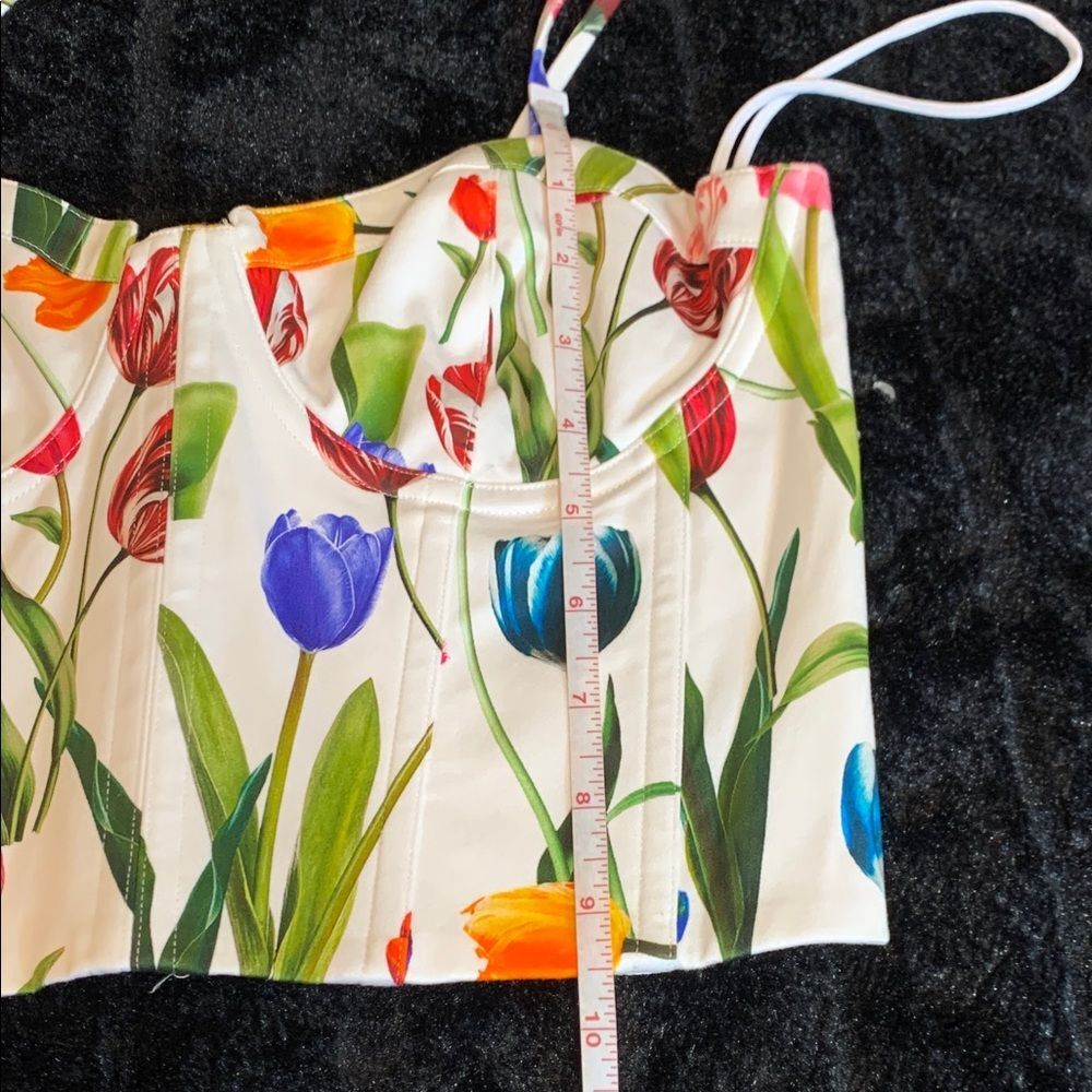 NWOT Alice + Olivia White Floral Tie-Shoulder Crop Top - Picture 7 of 12